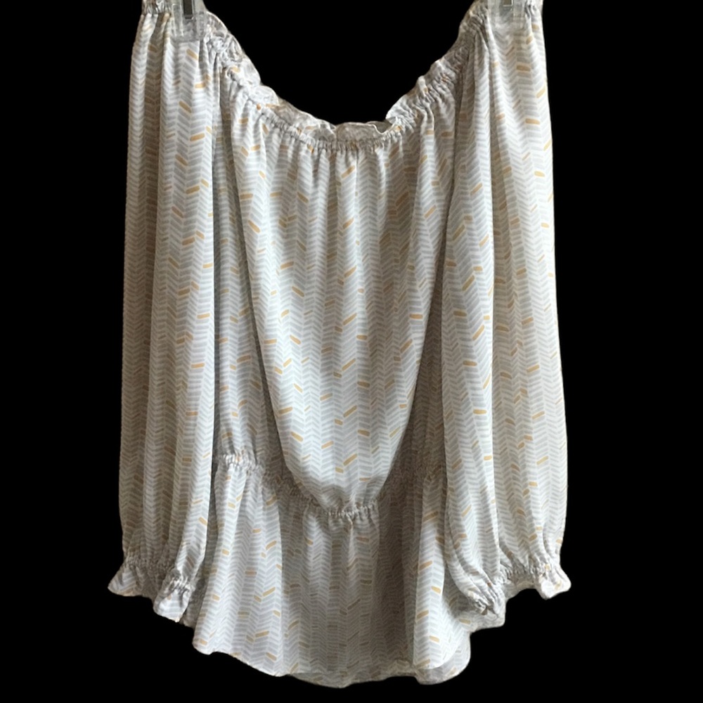 Women’s Dressy Top